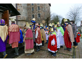 Aussendung der Sternsinger in Naumburg (Foto: Karl-Franz Thiede)